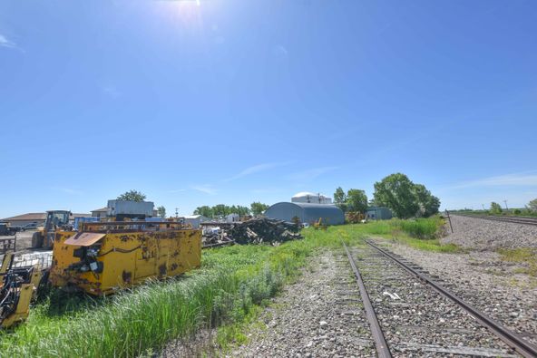 5201 N Washington St, Grand Forks, ND 58203
